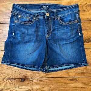 Seven7 Womens Jean Shorts